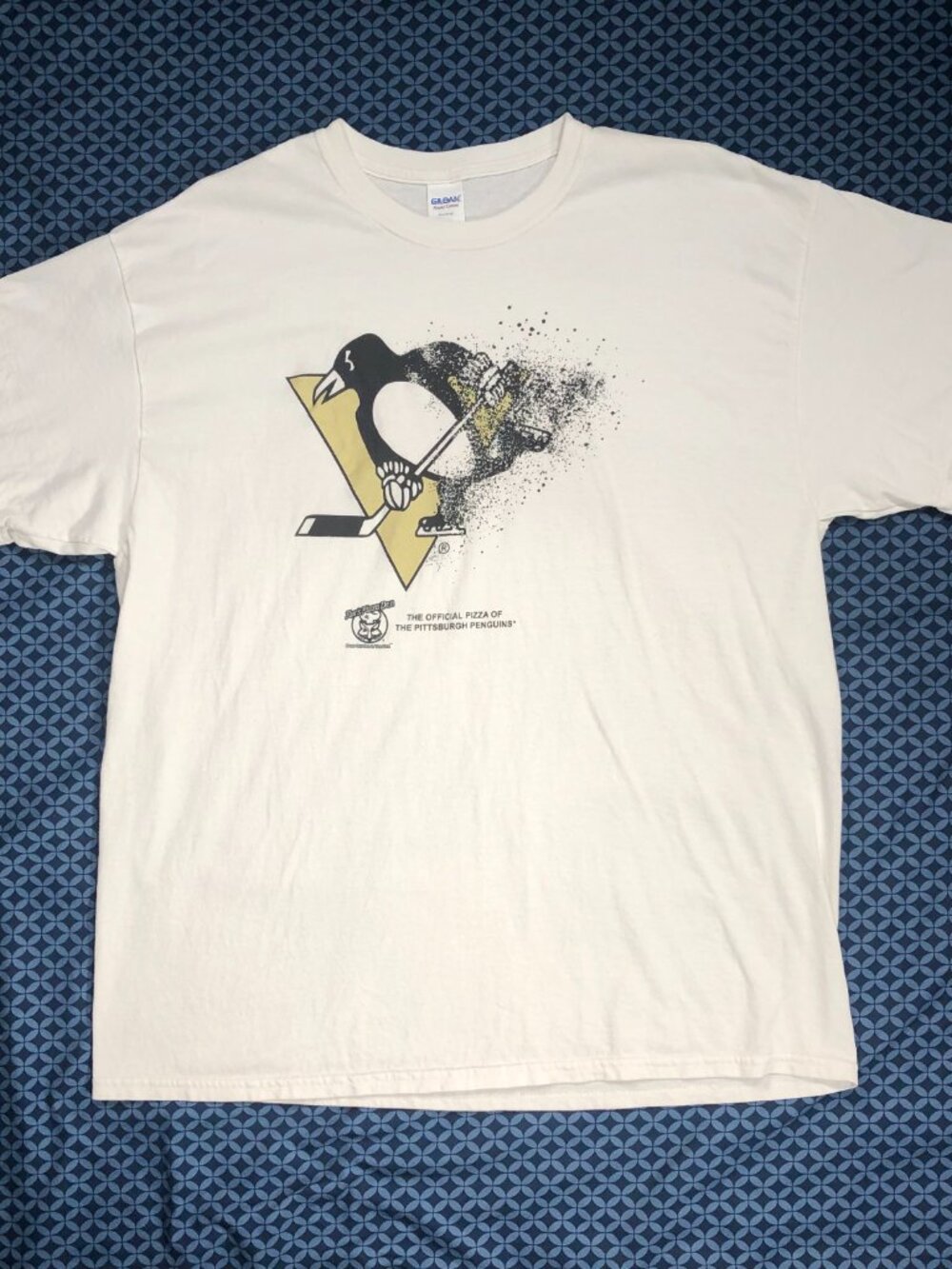 Pittsburgh Penguins Men XL T-shirt Foxs Pizza Den NHL - Picture 4 of 9